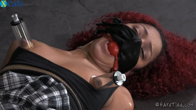 Kinky freak Jack Hammer dildo fucks his hogtied redhead bitch tough