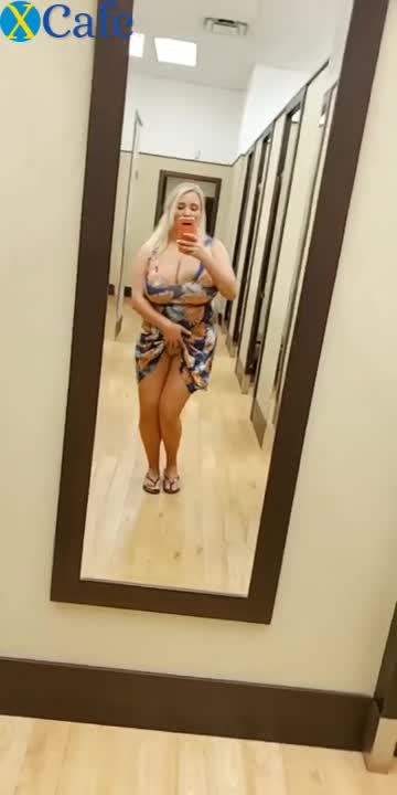 Watch BBW goes solo in a public dressing room Free Porn Videos | ePornRest.