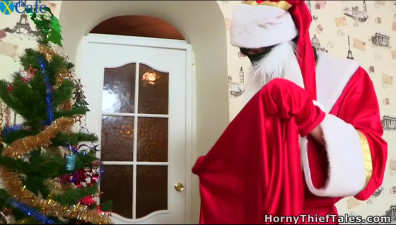 Astonishing blonde sweetie pleases horny thief in Santa Claus's outfit