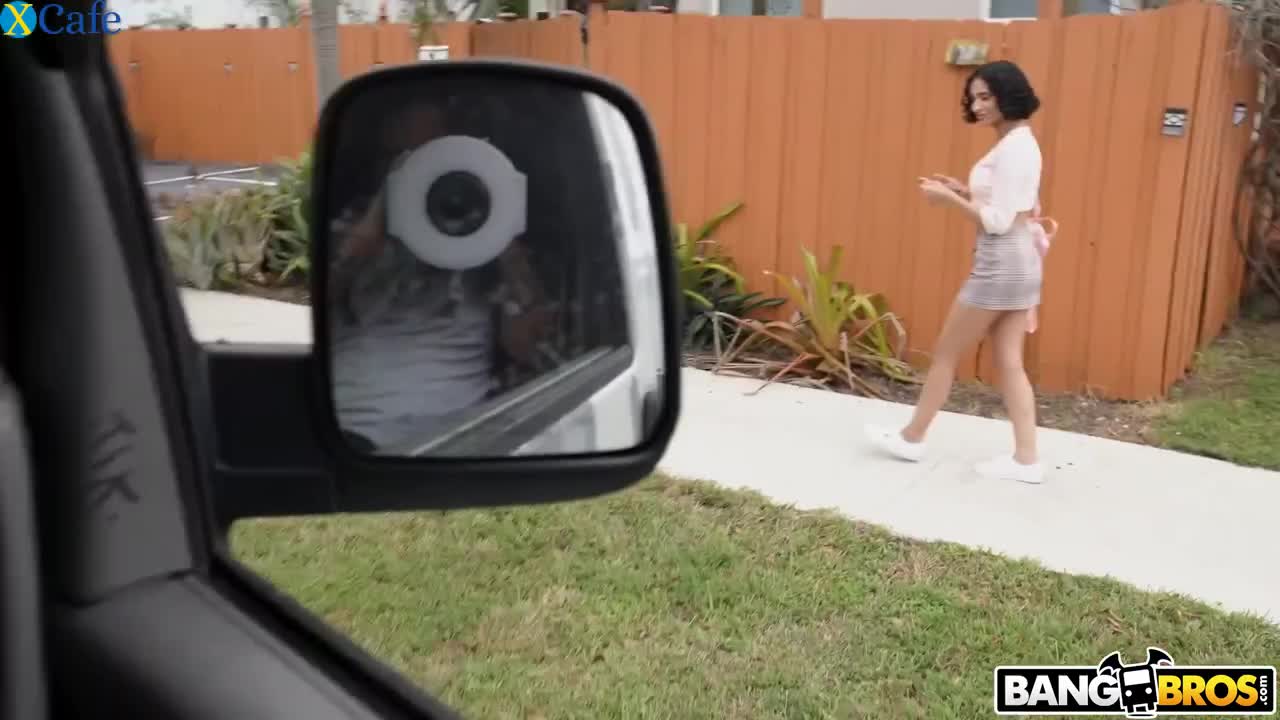 Watch Curly Ebony picked up by a BBC to be fucked in the car Free Porn Videos | ePornRest.