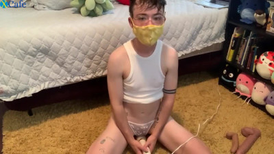 FTM makes pussy wet with vibrator - Amateur Solo