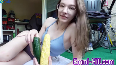 Slim Small-titted Nerdy Babe Stuffs & Fucks Her Meaty Needy Pussy With Vegetables, Until It Squirts