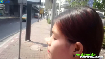 After sensual cuni Asian brunette Prik treats man with a nice blowjob