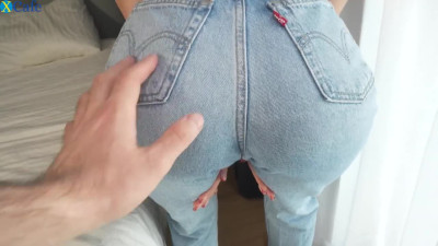 Teen fucked in doggy pose and gets jeans blazed with sperm - POV