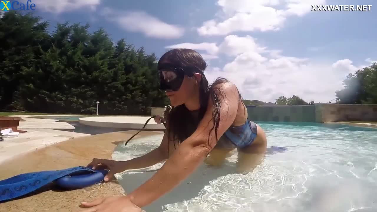 Watch Wild underwater scuba diving fun with a voracious lesbian Vodichkina Free Porn Videos | ePornRest.