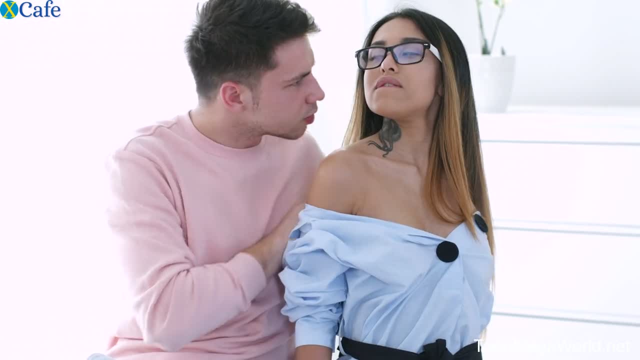 Watch After sucking lollicock nerdy gal Roxy Lips deserves good anal banging Free Porn Videos | ePornRest.