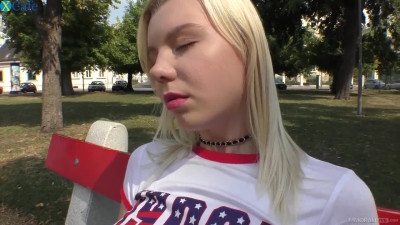 Picked up in the park blondie Mary Monroe deserves good pounding from behind