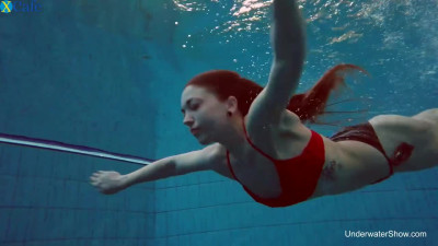 Beautiful redhead Katrin Bulbul looks like a fucking awesome mermaid