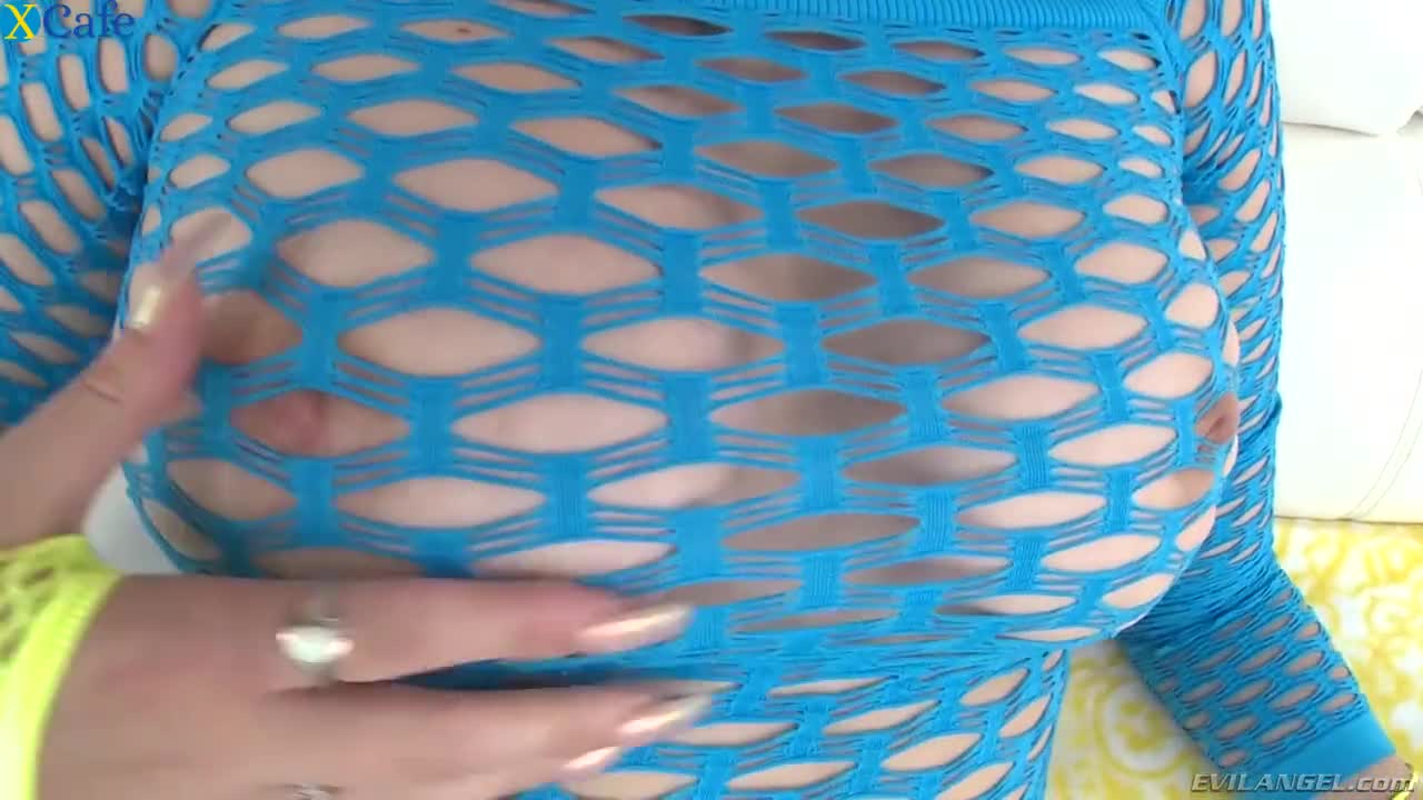 Watch After posing in her explicit blue fishnet stuff Jenna Ivory takes dick into anus Free Porn Videos | ePornRest.