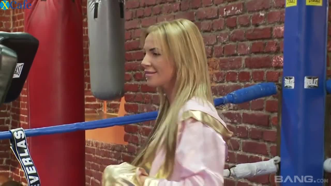 Watch Perfect big breasted boxer Candice wanna be fucked right in the ring Free Porn Videos | ePornRest.