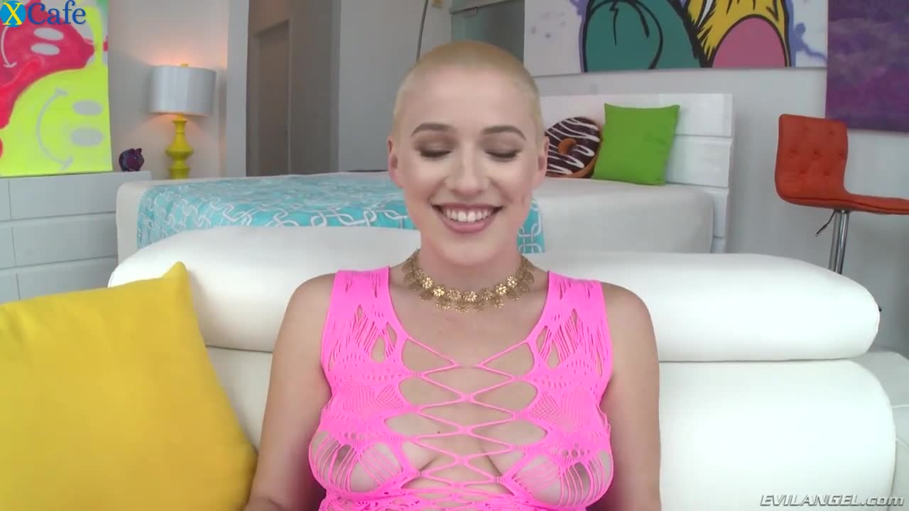 Watch Short haired blonde babe on the couch eats big white dick for anal sex Free Porn Videos | ePornRest.