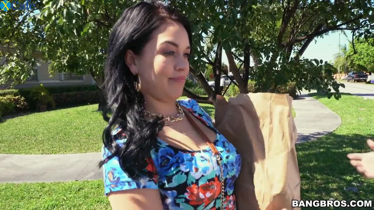 Watch Irresistible busty bitch Kimmy Kush banged well in dude's car Free Porn Videos | ePornRest.