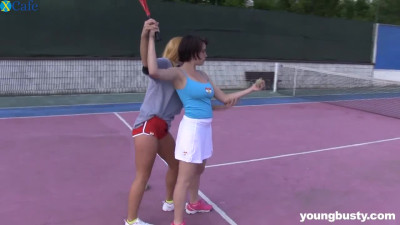 Sexy chick Chrissy Fox fucks her beautiful lesbian GF on the court